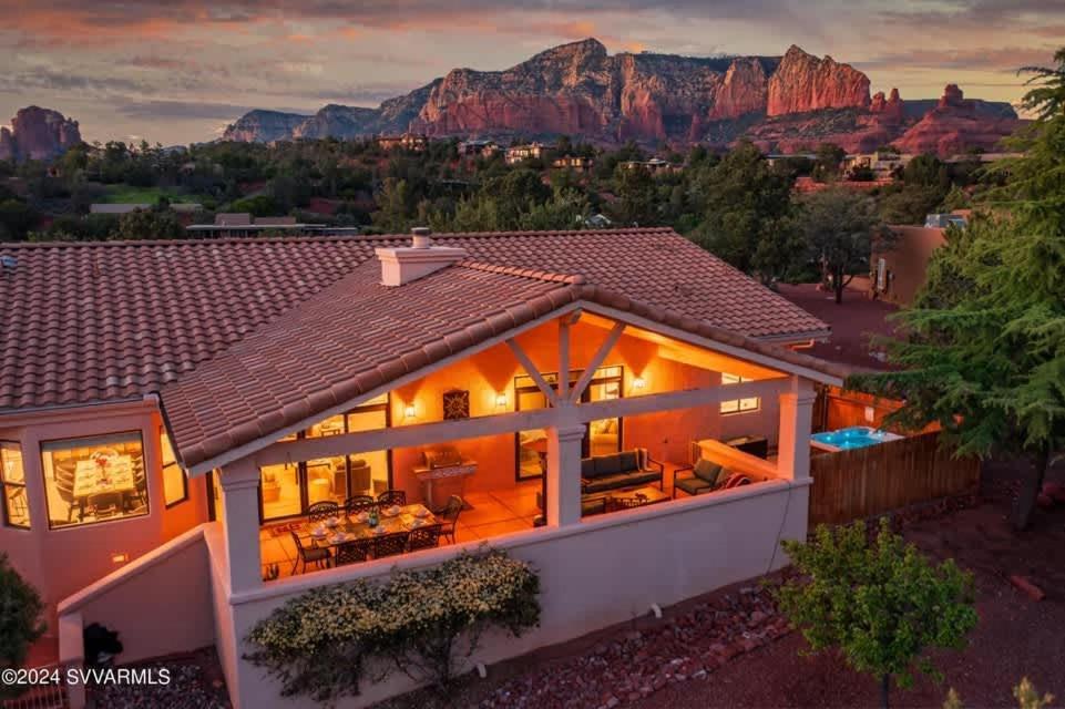 5 Bed 3 Bath Uptown Sedona-Game Room-Sauna-Cold Plunge-Jacuzzi-Gym Εξωτερικό φωτογραφία